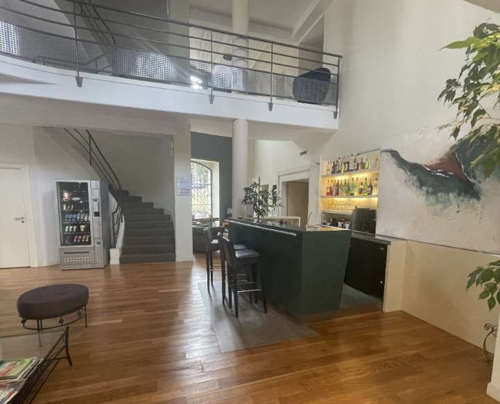 Hôtel-bureau clé en main axe Epinal Vesoul !
