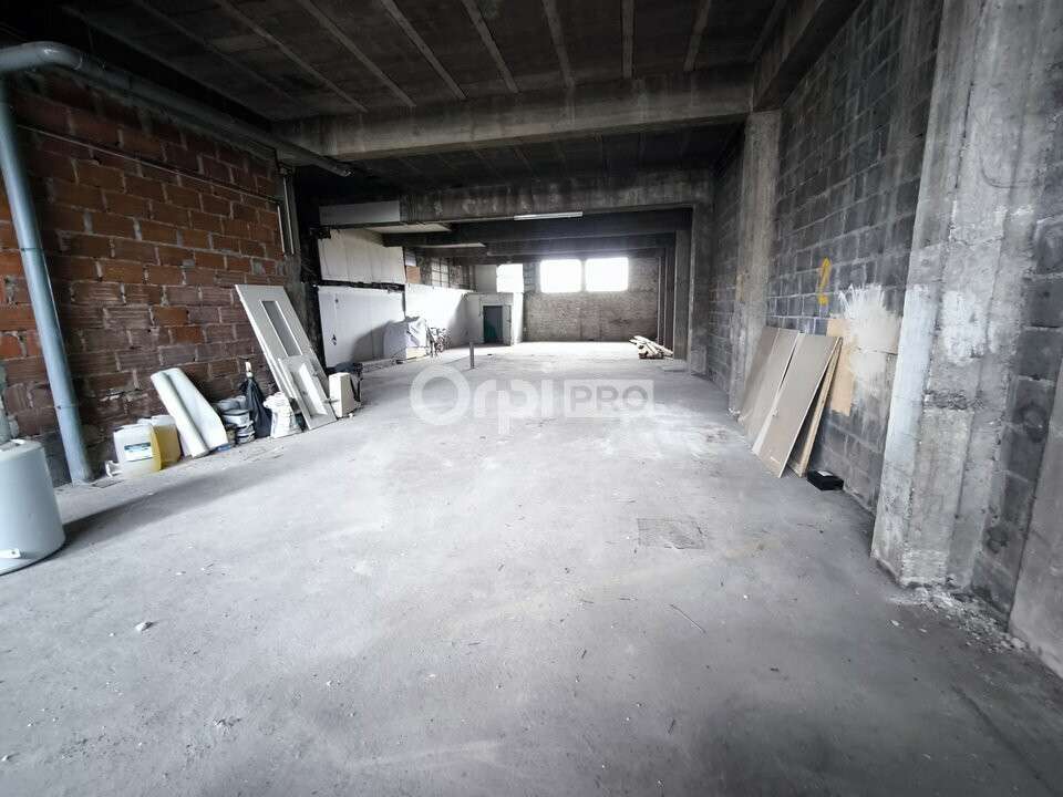 A louer entrepôt 210m² Brive-la-Gaillarde ZA