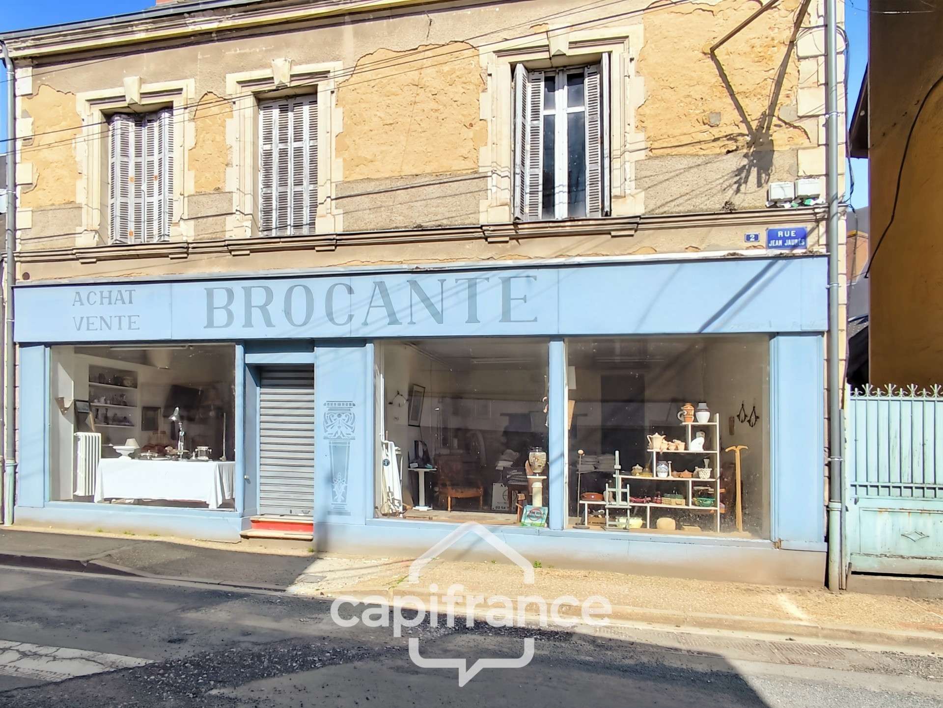 Local cial 130m² à vendre à Besse sur Braye (72)