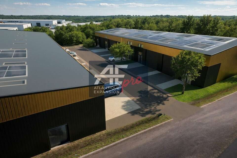 Vente cellule d'activités 655m² en VEFA à Malville