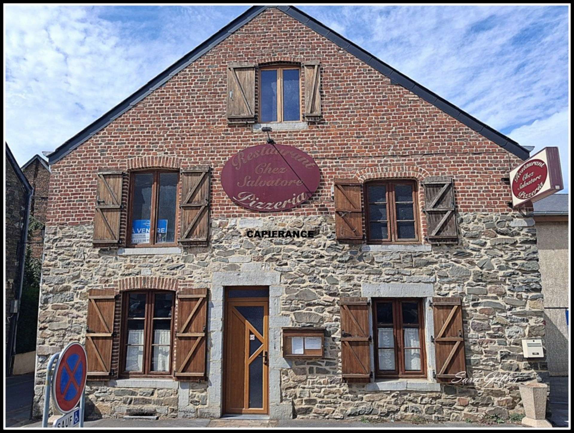 Ancienne pizzeria et appartement rénové à vendre 