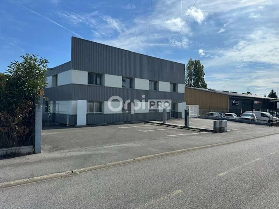 Local activité 256m² à louer La Chapelle-sur-Erdre