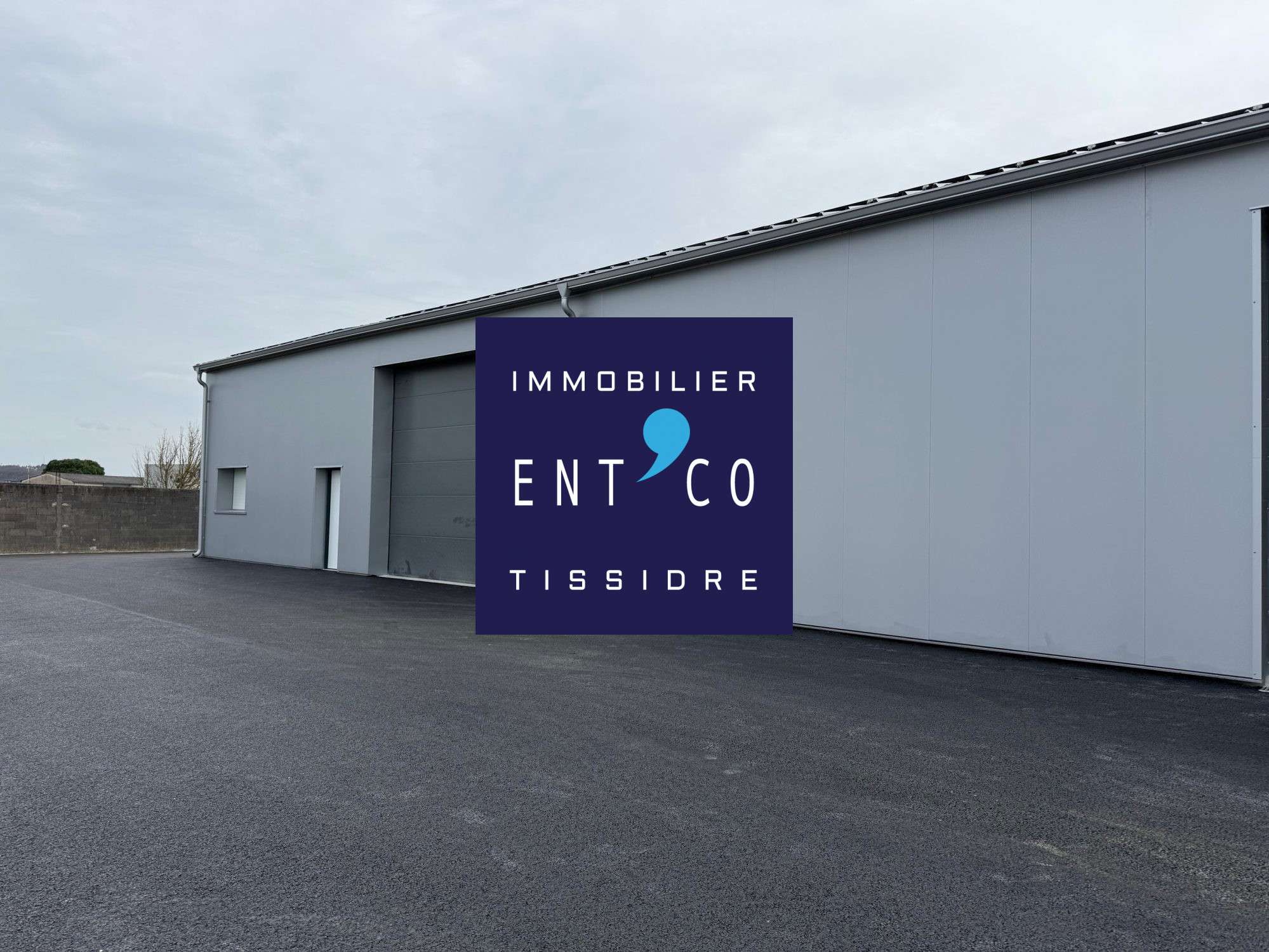 A louer superbe local activité 275m² Castelculier