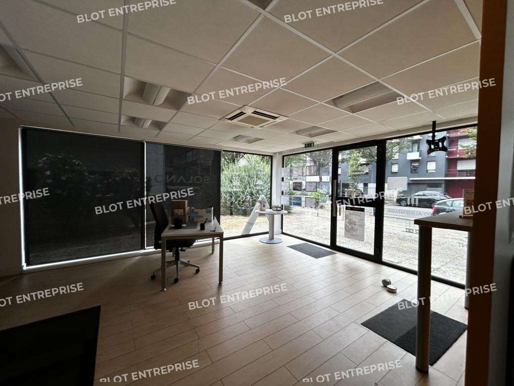 A louer bureaux de 122m² à Nantes bvd Jules Vernes