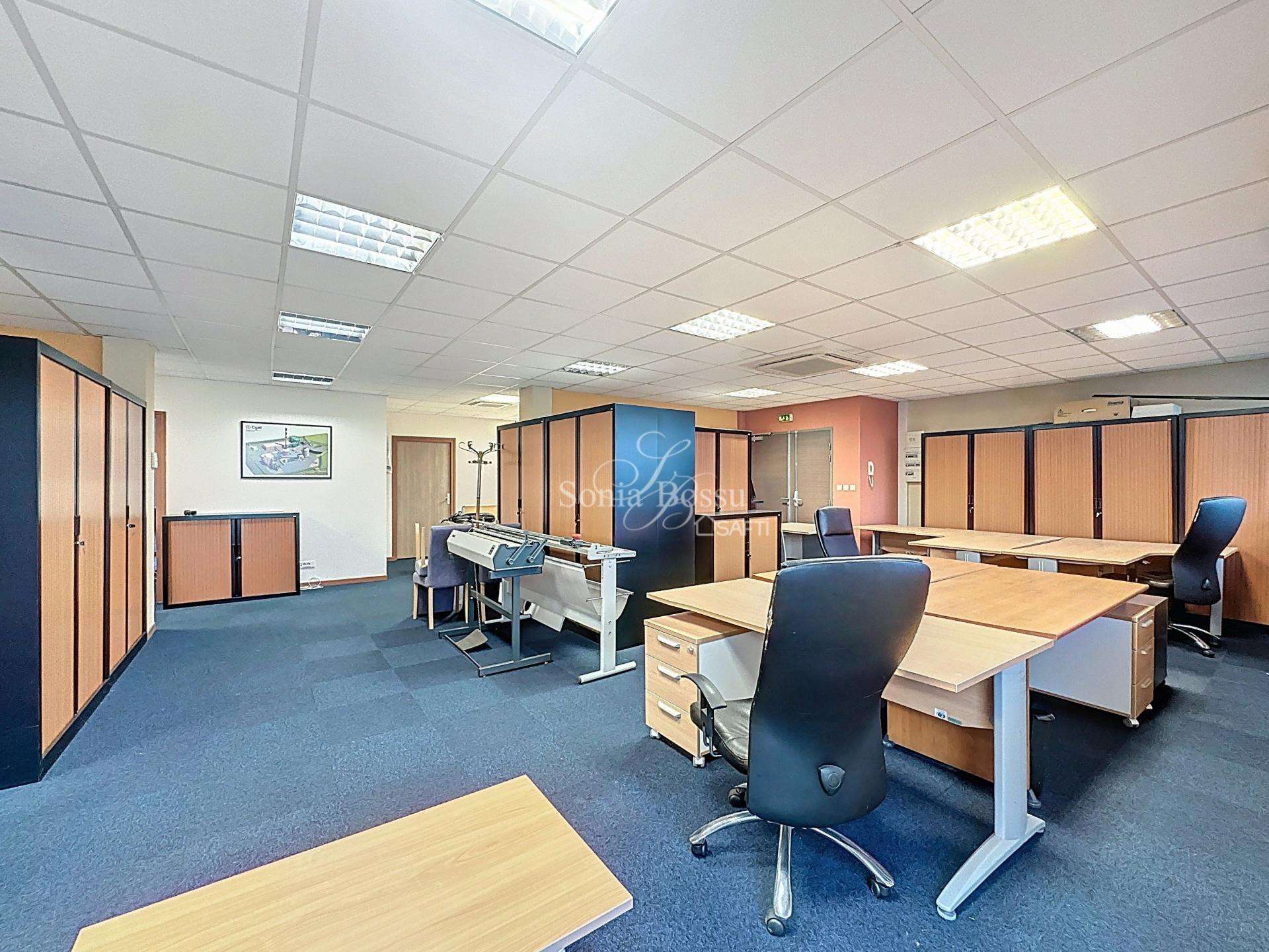 A vendre bureaux de 200m² divisibles à Courrières