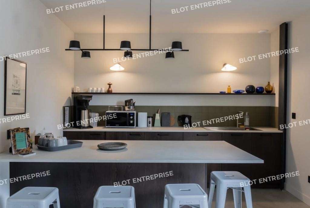 A louer bureaux de 175m² en ZA à Plouer-sur-Rance