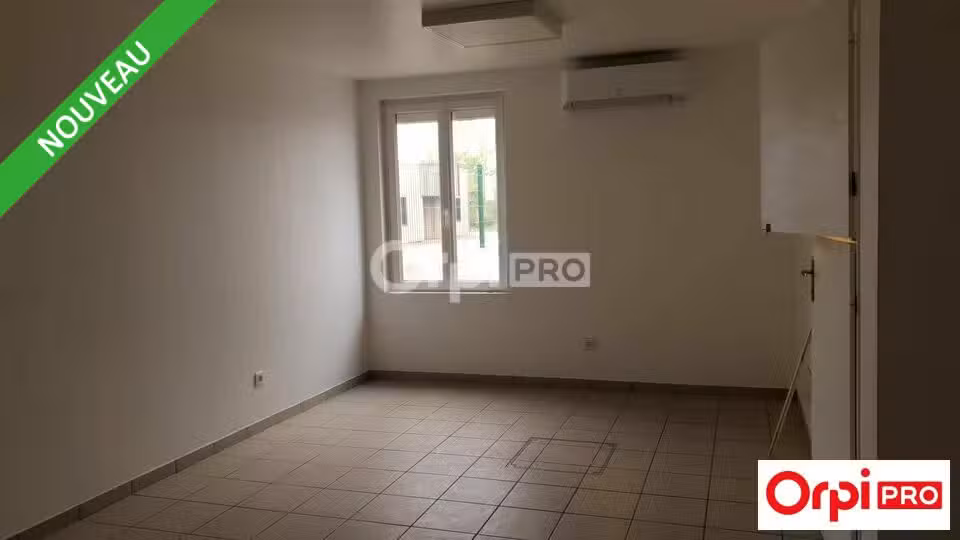 Bureaux de 52m² à louer en RDC à Bourg de Péage 