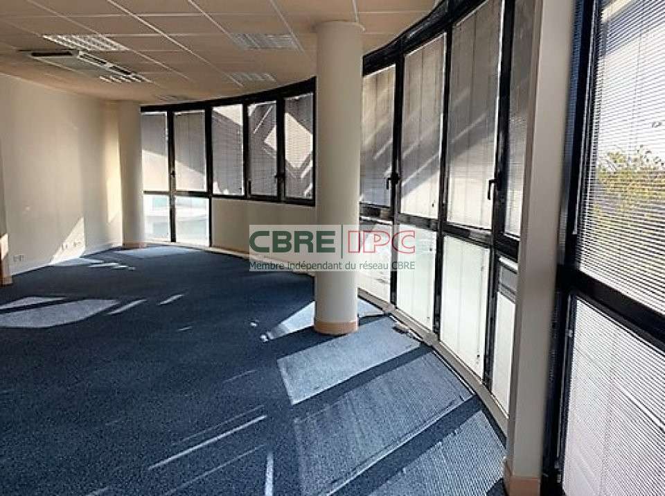 Location bureaux climatisés secteur Pau Université