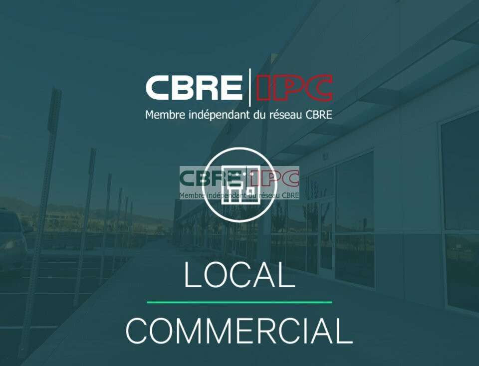 Location cellule commerciale 76m² Pau C.C. Kennedy