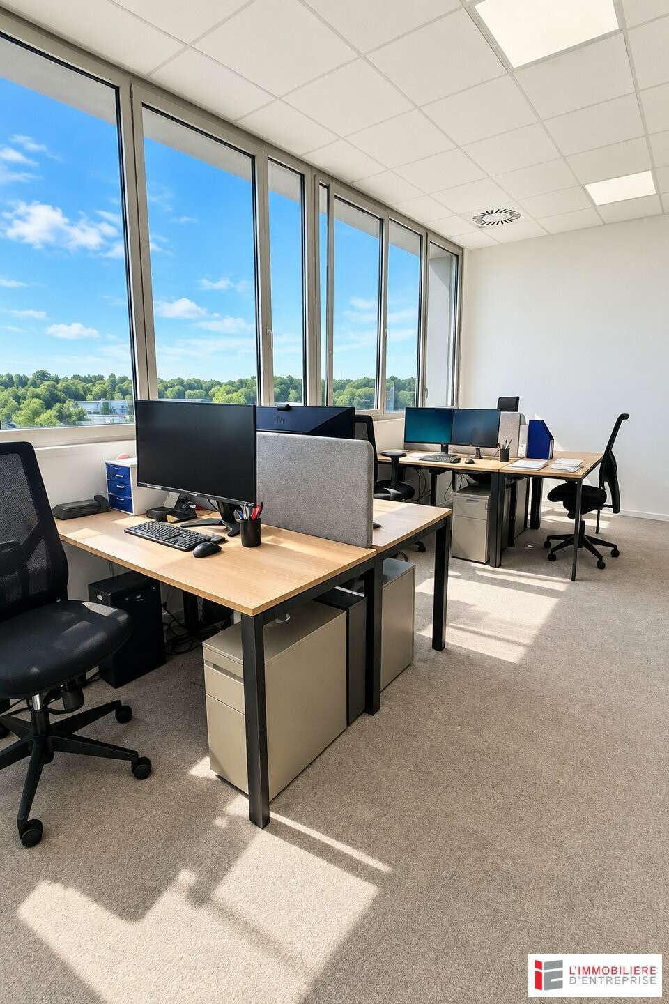 Bureaux de 40m² à louer en zone tertiaire à Rennes