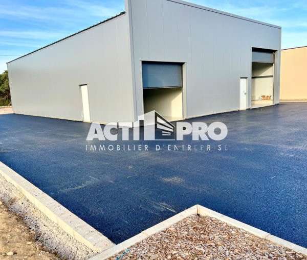 A louer entrepôt 290m² divisible à Ille-sur-Têt