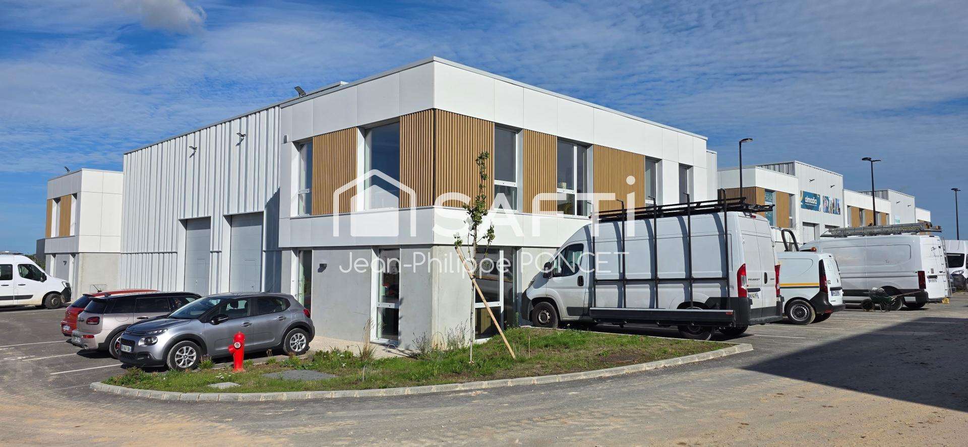 Location bâtiment 386m² à Rang-du-Fliers
