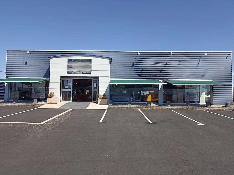 Loue local commercial 677m² empl N°1 Saint Brévin