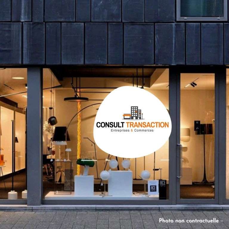 A louer local commercial de 330m² en zc de Pornic