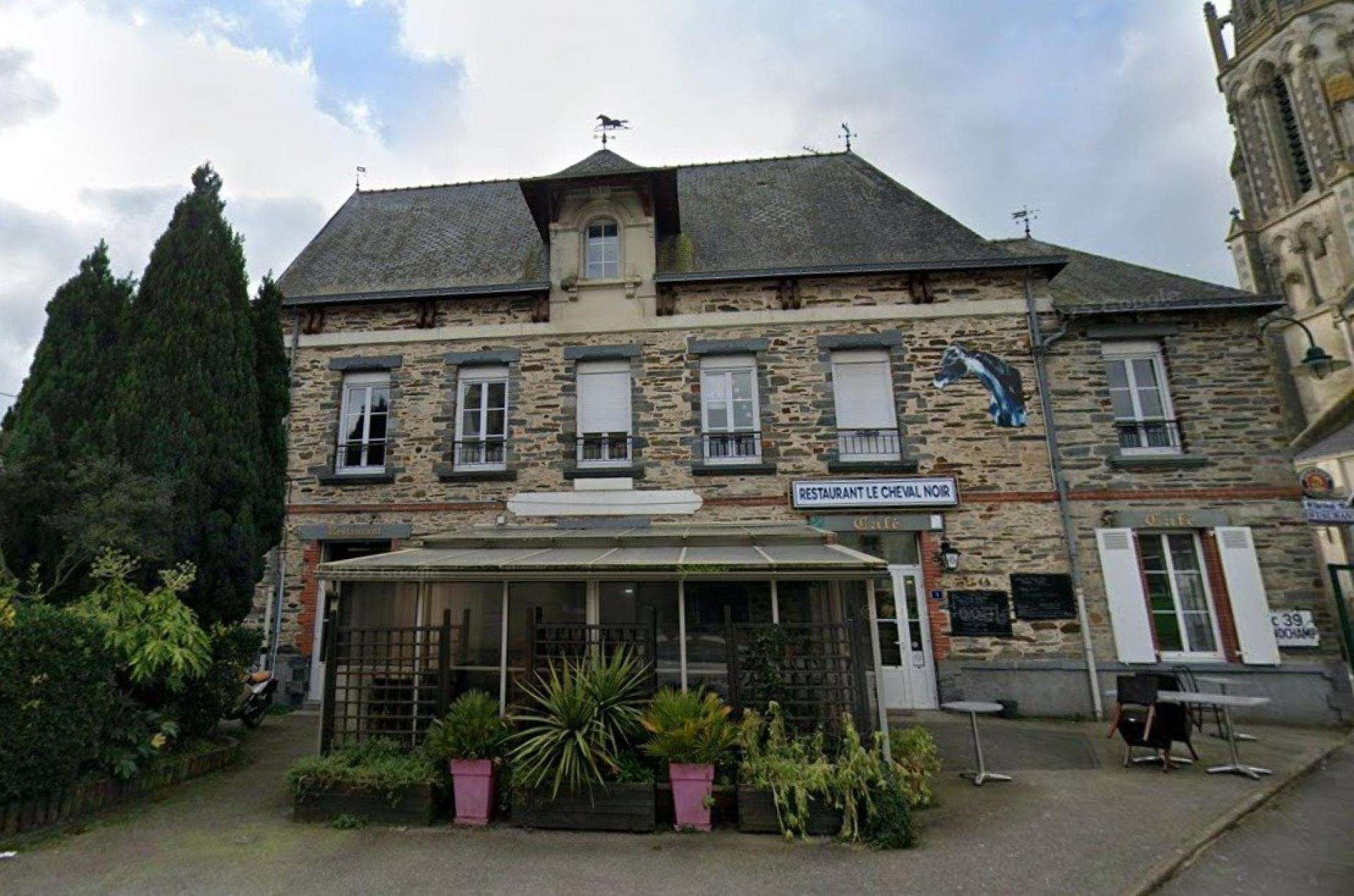 AV restaurant avec très bonne réputation à Saffré 