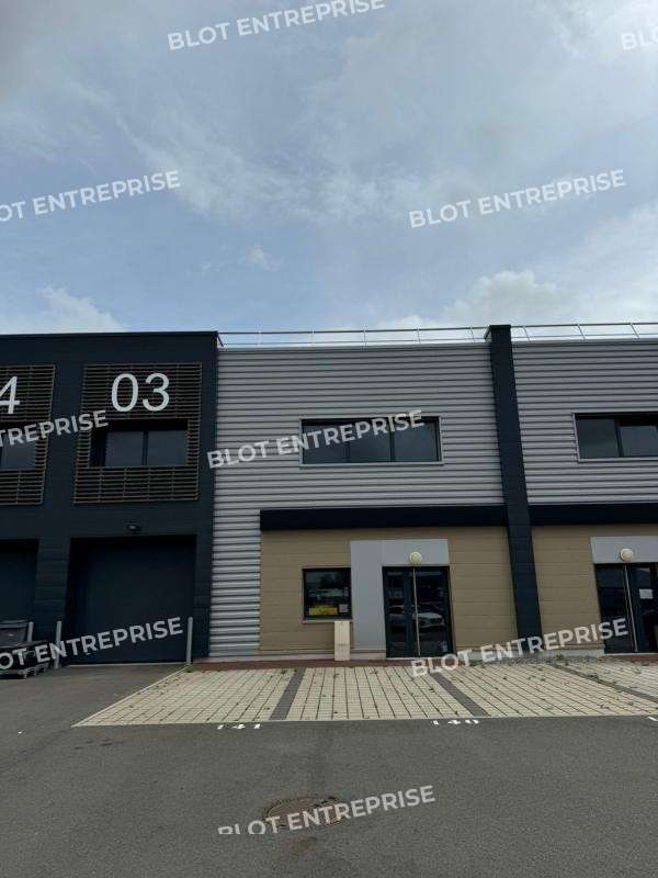 Cellule d'activité brute 343m² à Cesson-Sévigné