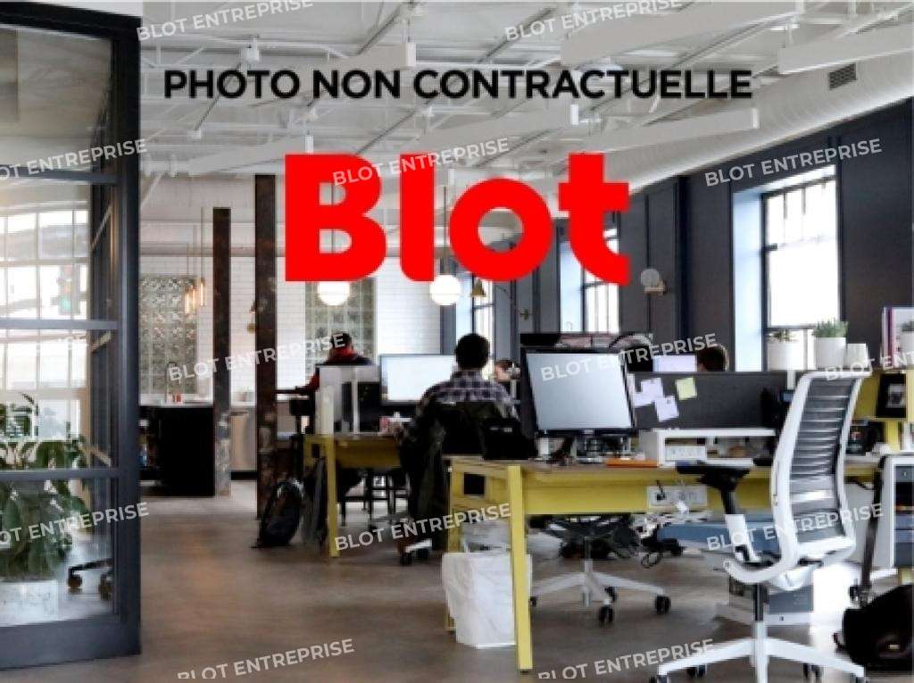 A louer locaux 468m² à Pornic zone de l'Europe
