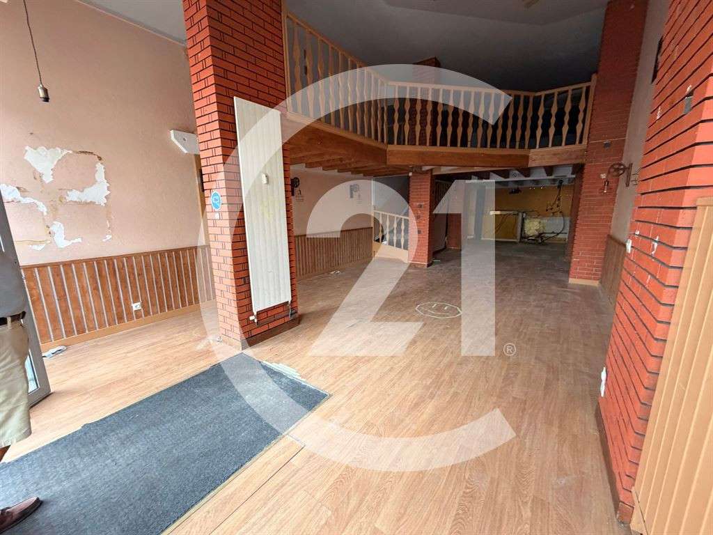 A louer local commercial 136m² extraction Valence