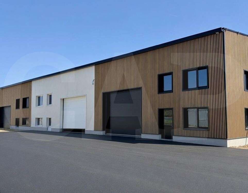 A louer local d'activité de 384m² à Kervignac