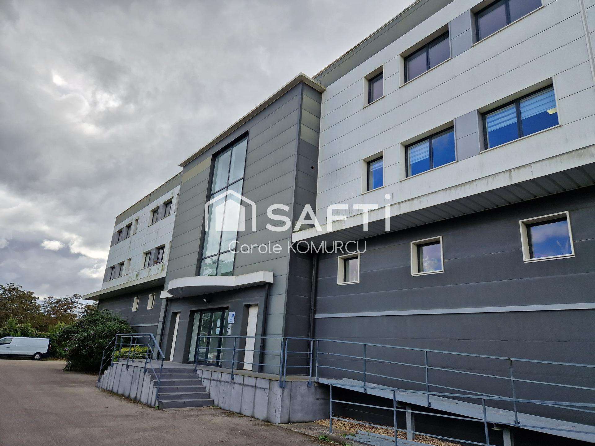 Bureau plateau 184m² PMR avec ascenseur à Achères 