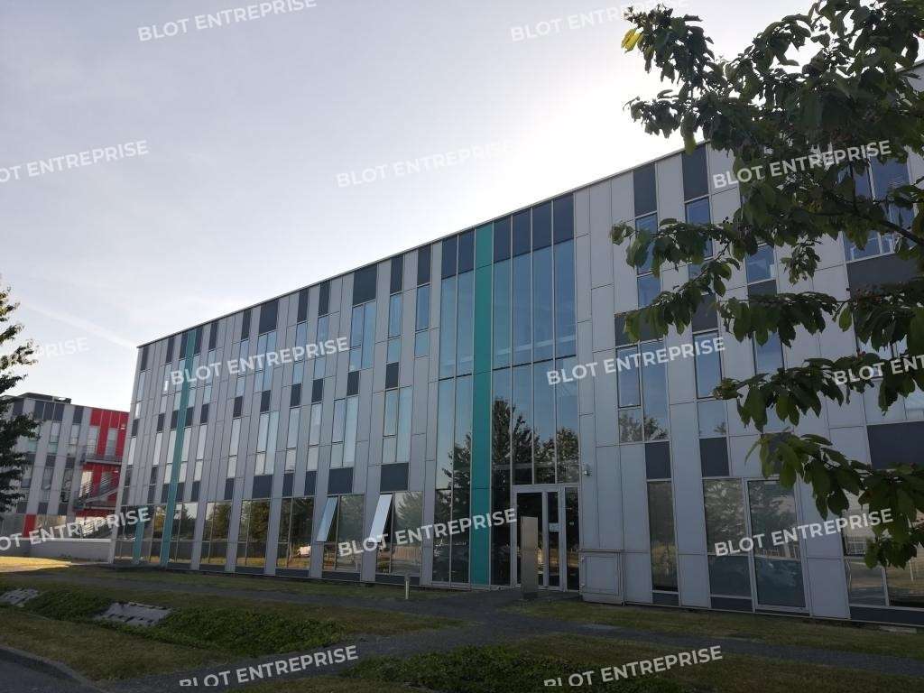 A louer bureaux 430m² R+2 à Vern-sur-Seiche