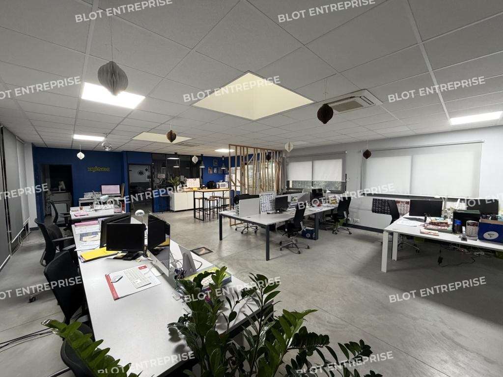 À vendre bureaux 304m² proche Sautron à Orvault