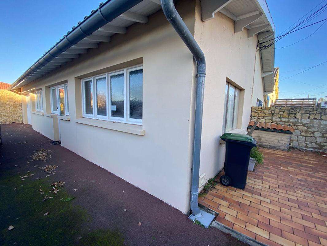 A louer bureaux 55m² à Saintes