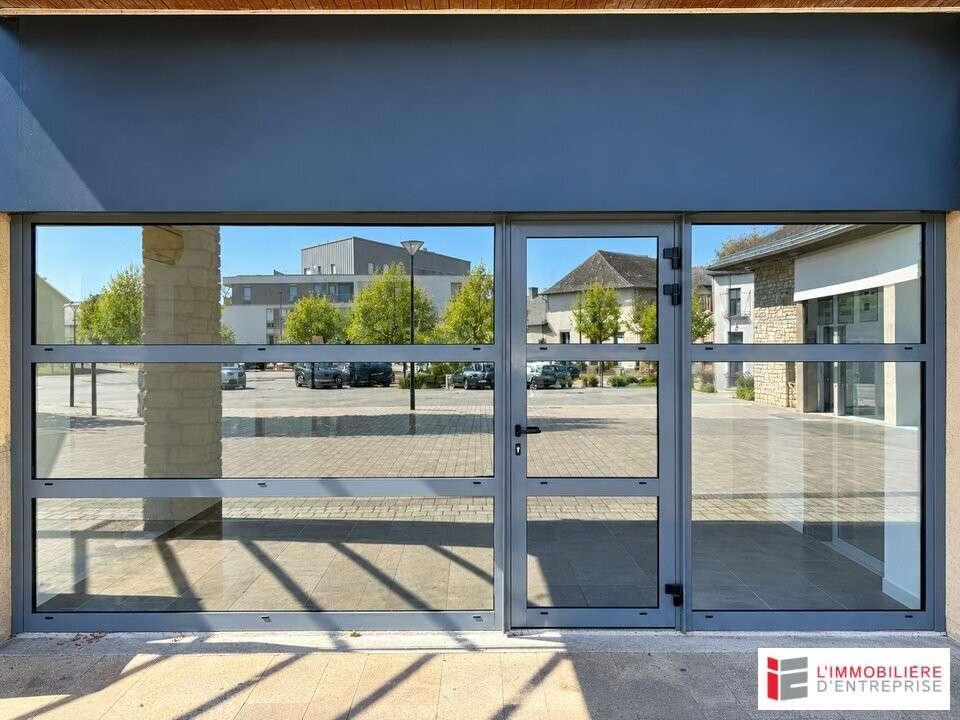 A louer local commercial de 77m² centre d'Acigné