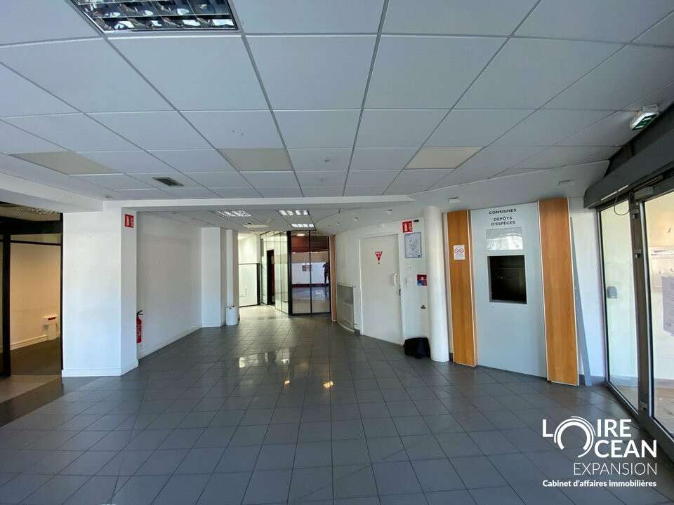 A louer local commercial 550m² Nantes Ste-Thérèse