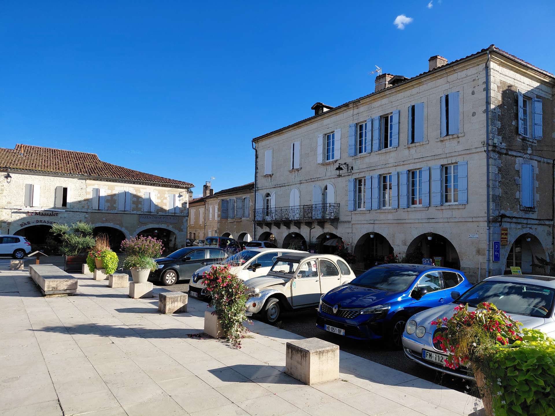 Vente café-restaurant 140m² à Valence sur Baise
