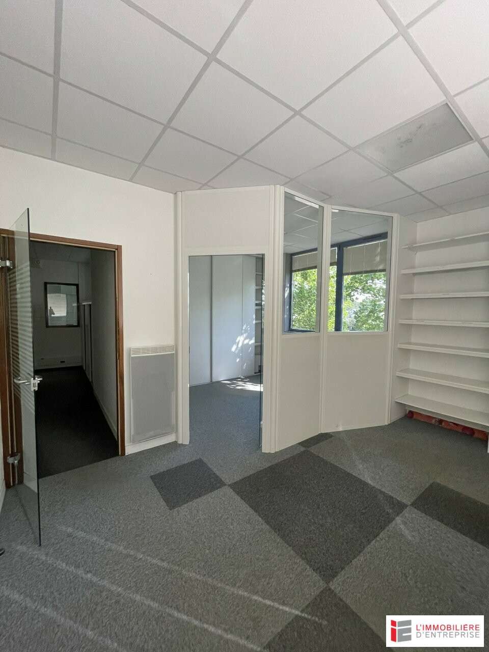 A vendre bureaux de 319m² au 1er étage à Vannes