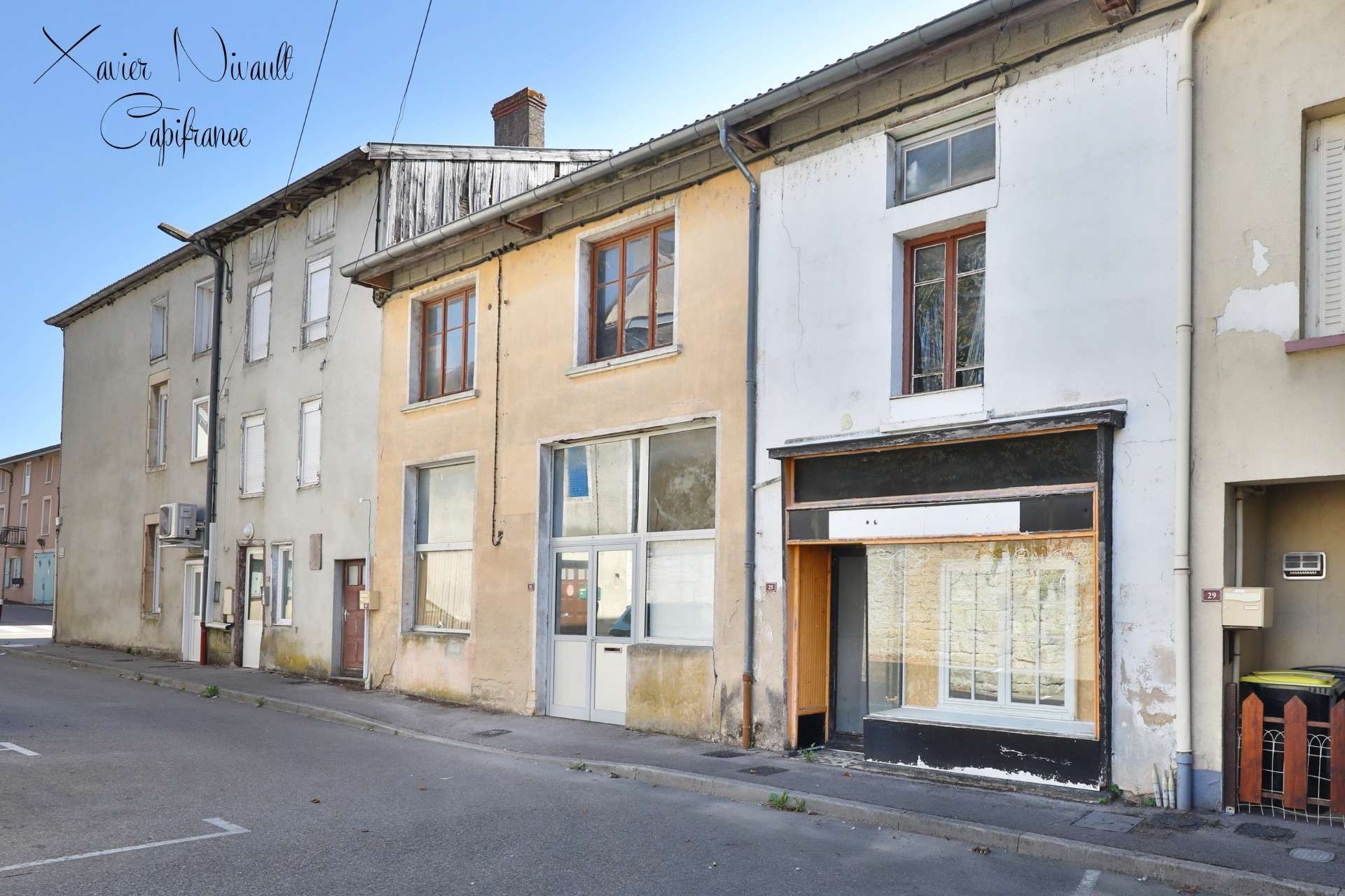 Local d'activité 300m² Saint Julien sur Reyssouze