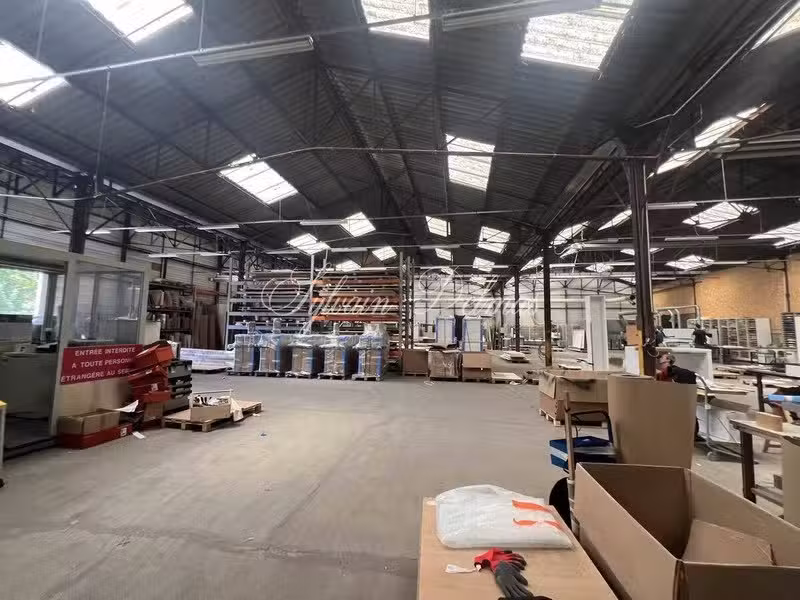 Vente locaux industriels et bureaux proche Amboise