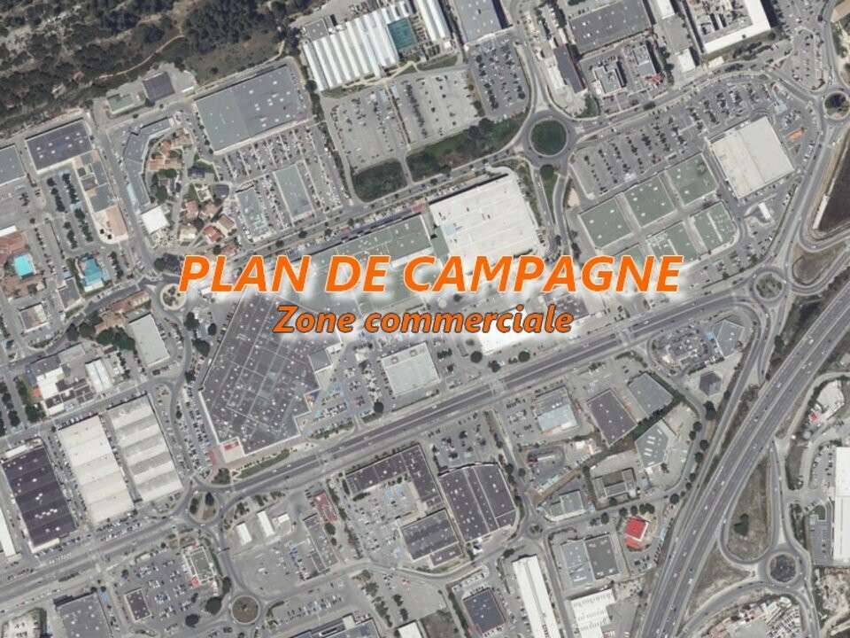Local commercial 420m² à louer à Plan de Campagne