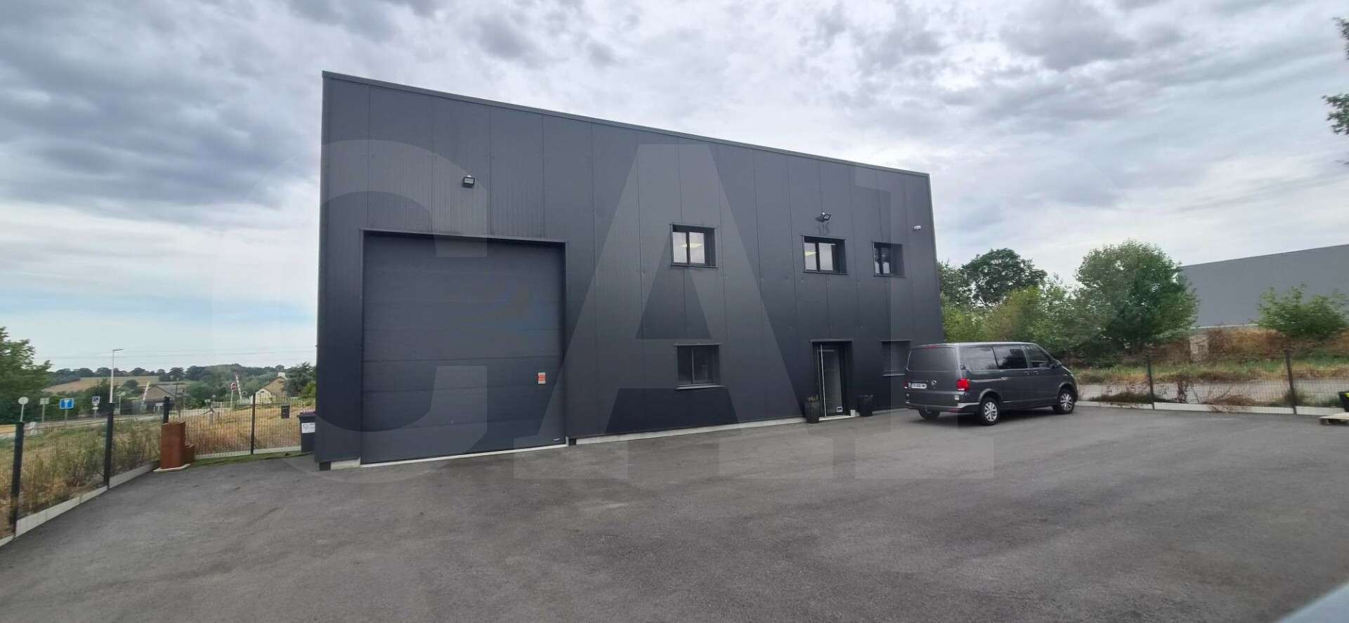 A vendre bâtiment 530m² sur foncier 2000m² à Vitré