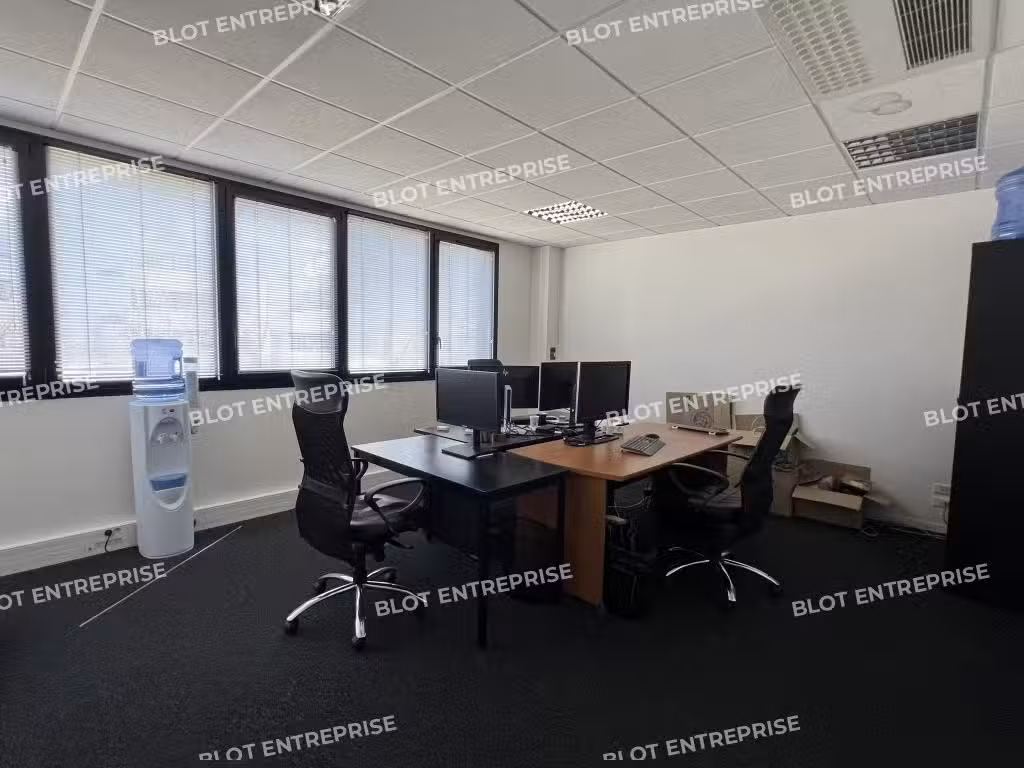 A louer bureaux 776m² à Rennes