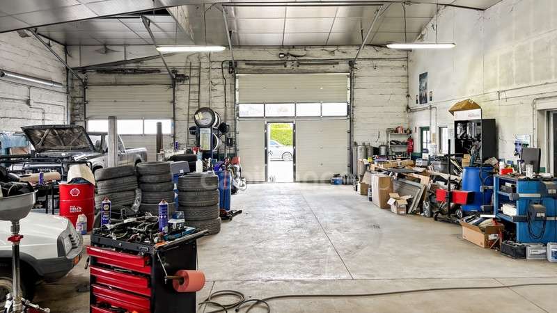 A vendre garage automobile secteur Mamers