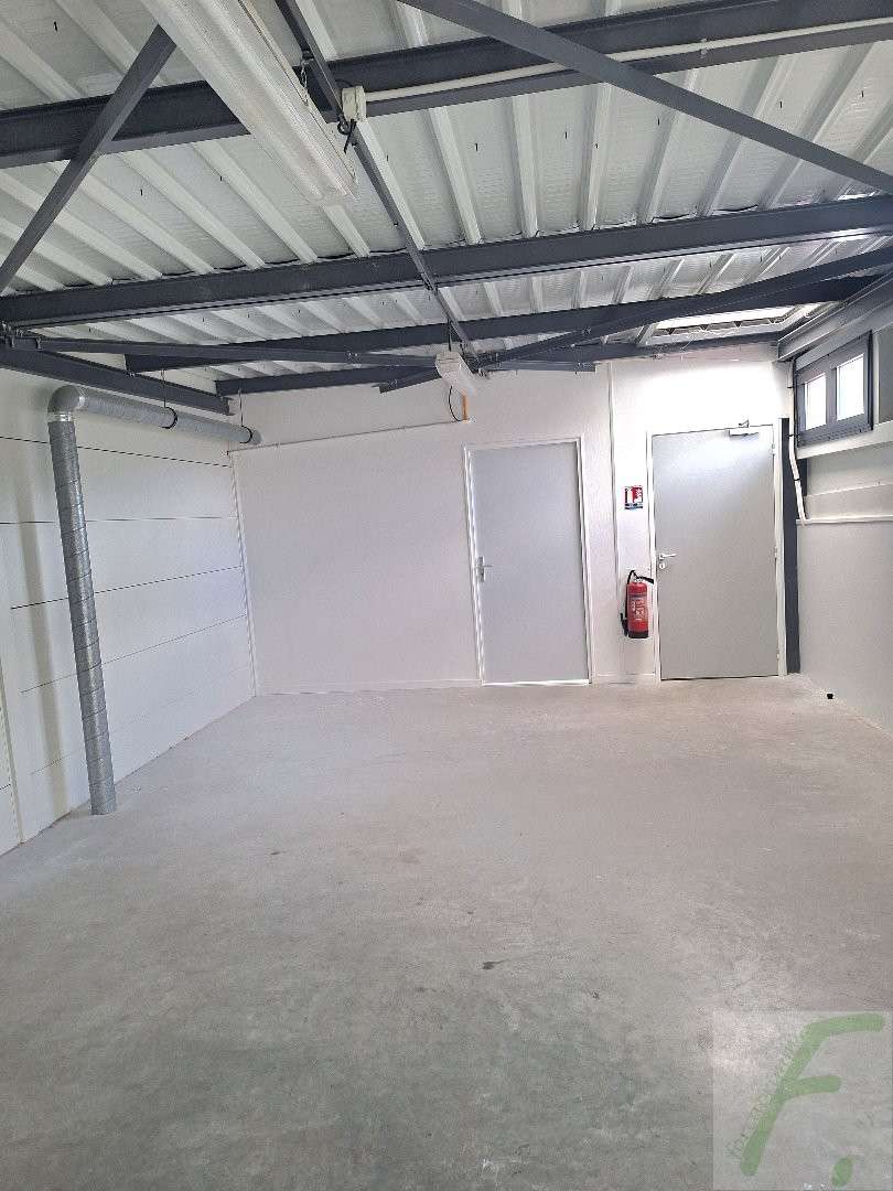 Vente bâtiment de 257m² sur 2 étages zae à Albens
