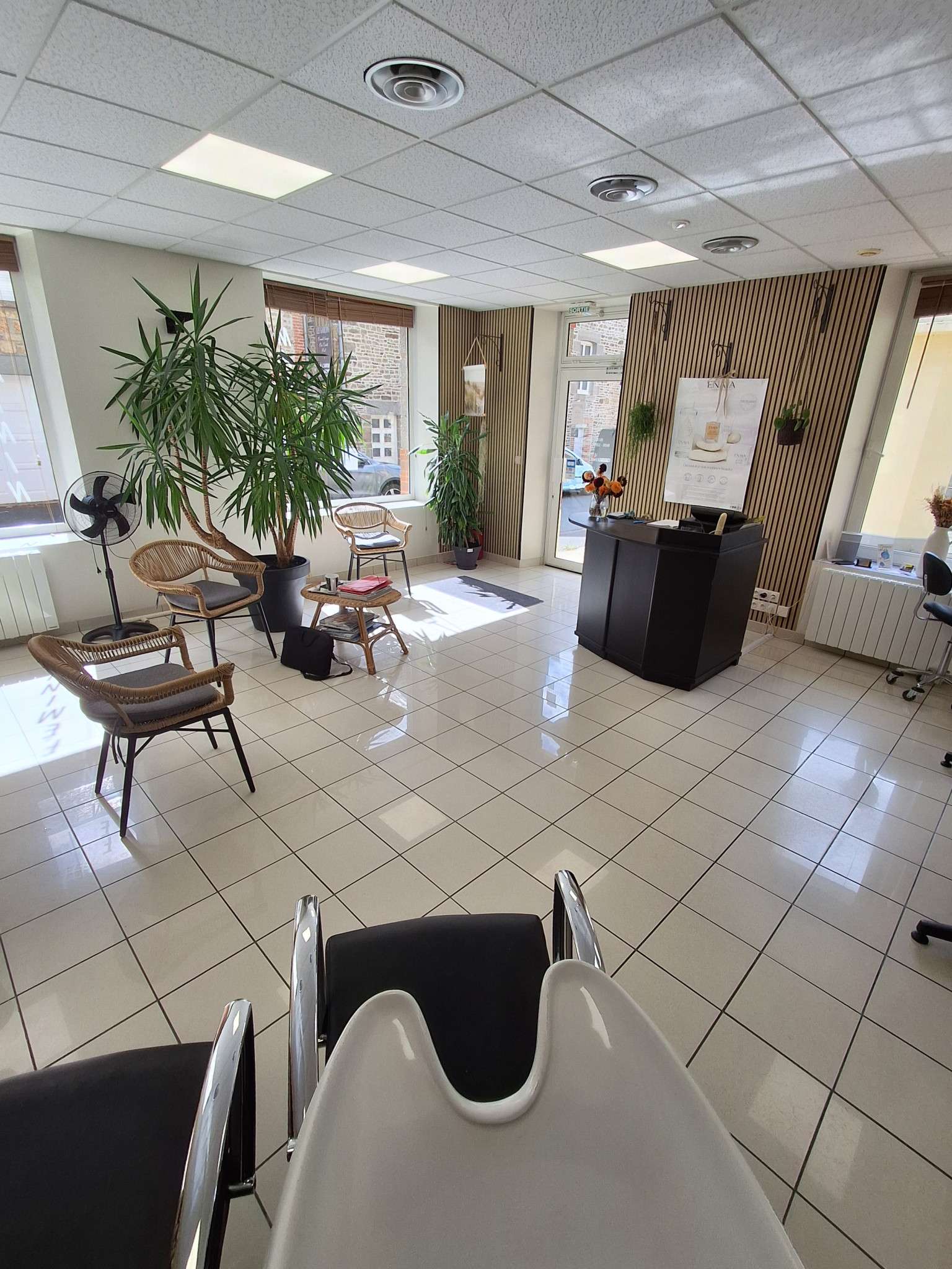 Vente salon de coiffure de 60m² région Sartilly 