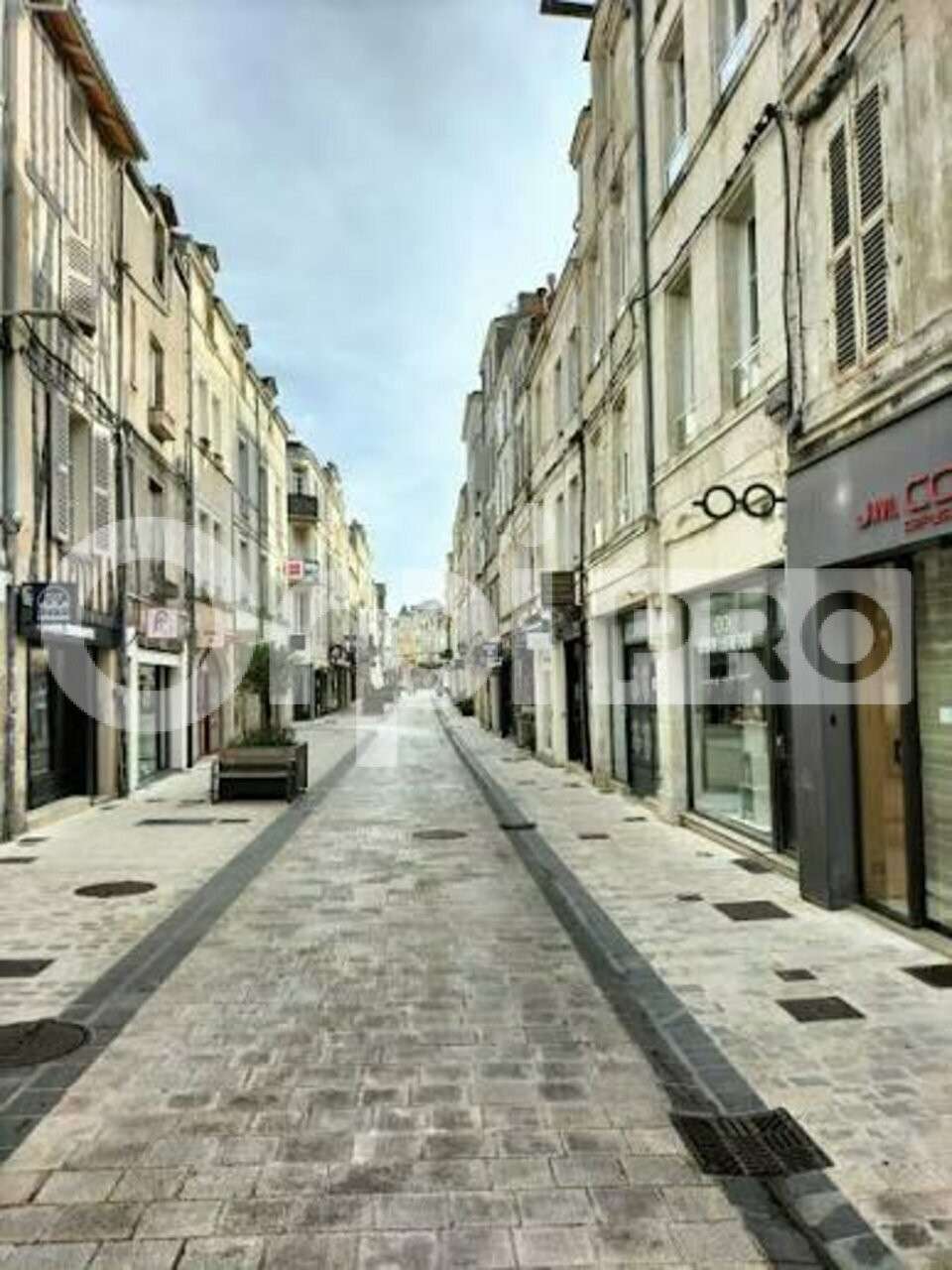 Droit au bail 90m² emplacement N°1 à La Rochelle