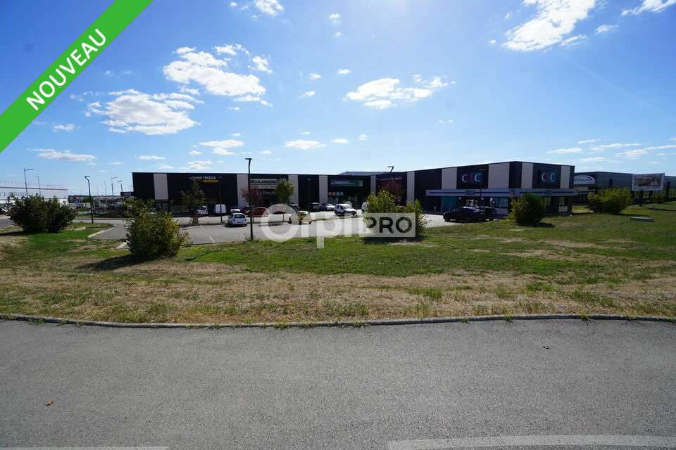 A louer local commercial 400m² Chevigny St Sauveur