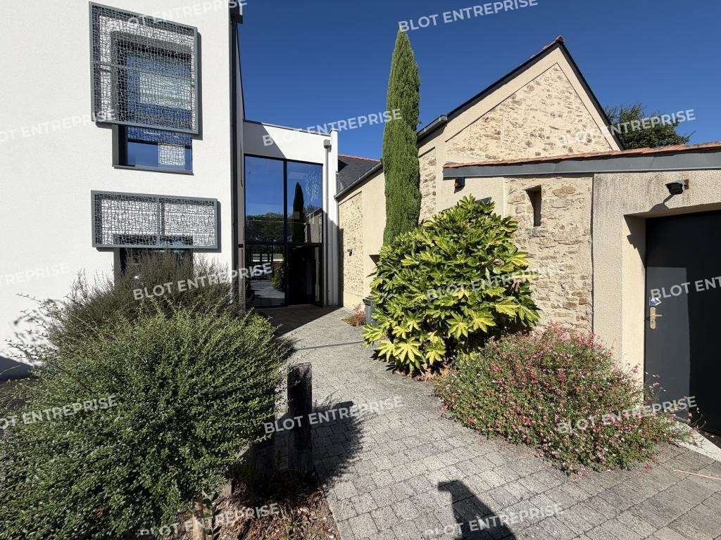 A louer bureaux de 320m² dans le Haut de Couëron
