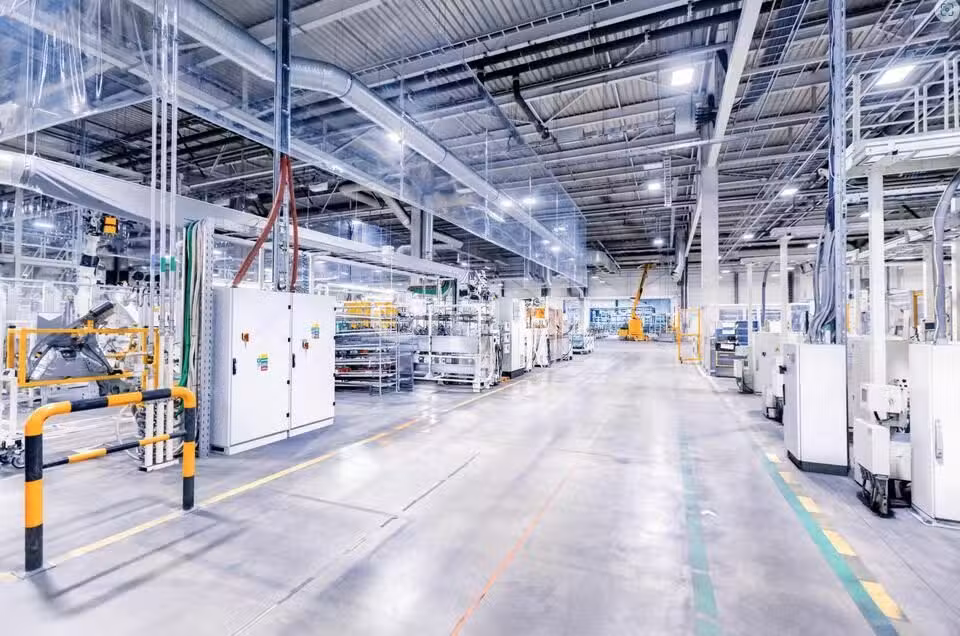 Loue local d'activité 7912m² Lons ZAE Lonstechnord