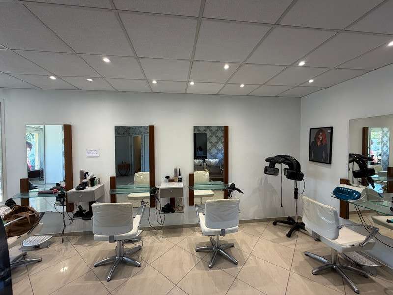 FDC salon de coiffure mixte à vendre à Tarbes 
