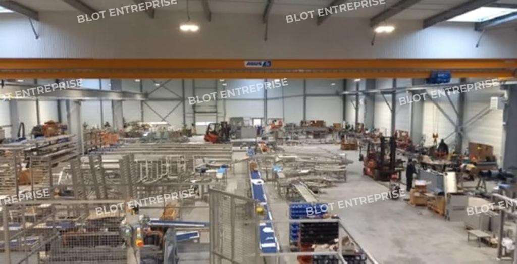 Loue locaux d'activitéS 300m² St-Martin-des-Champs