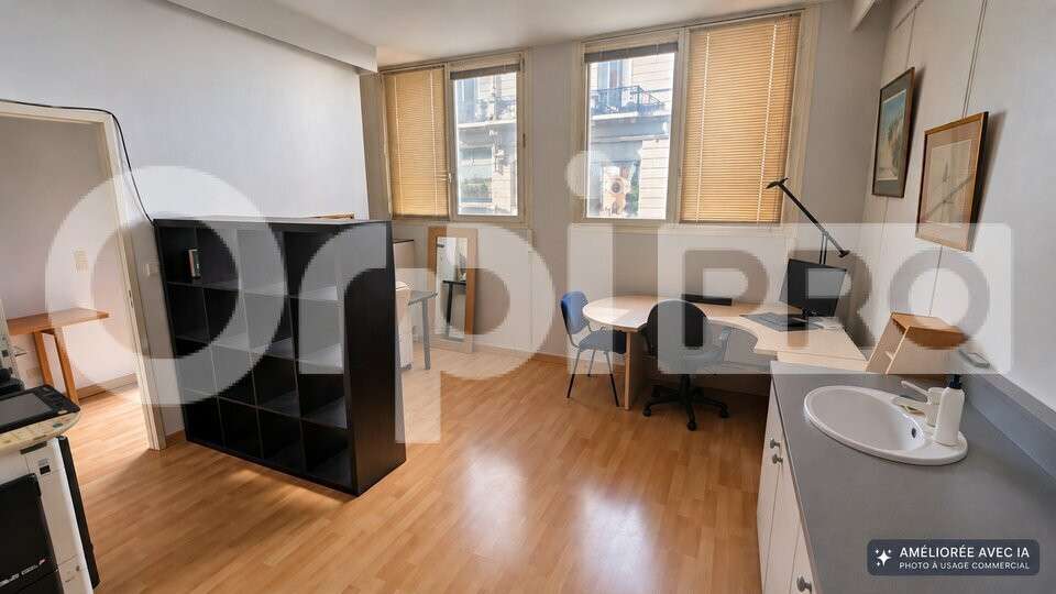 Bureau 32m² à vendre à Béziers Av Saint-Saëns