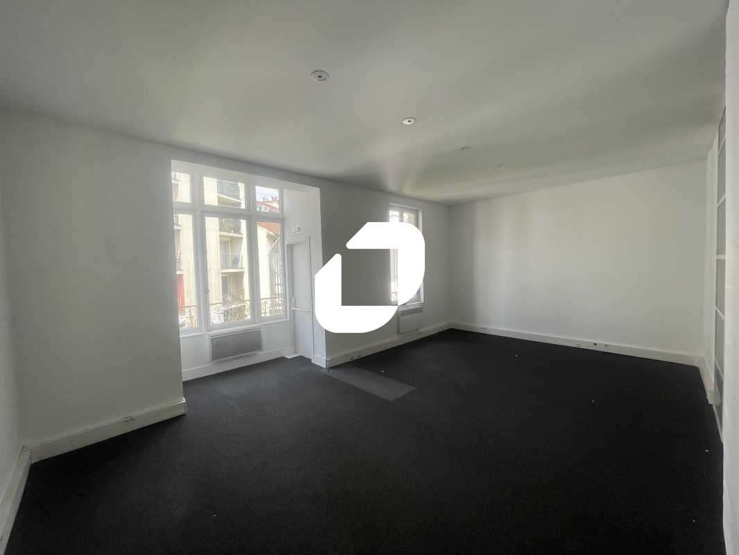 A louer Bureaux 172m² Paris