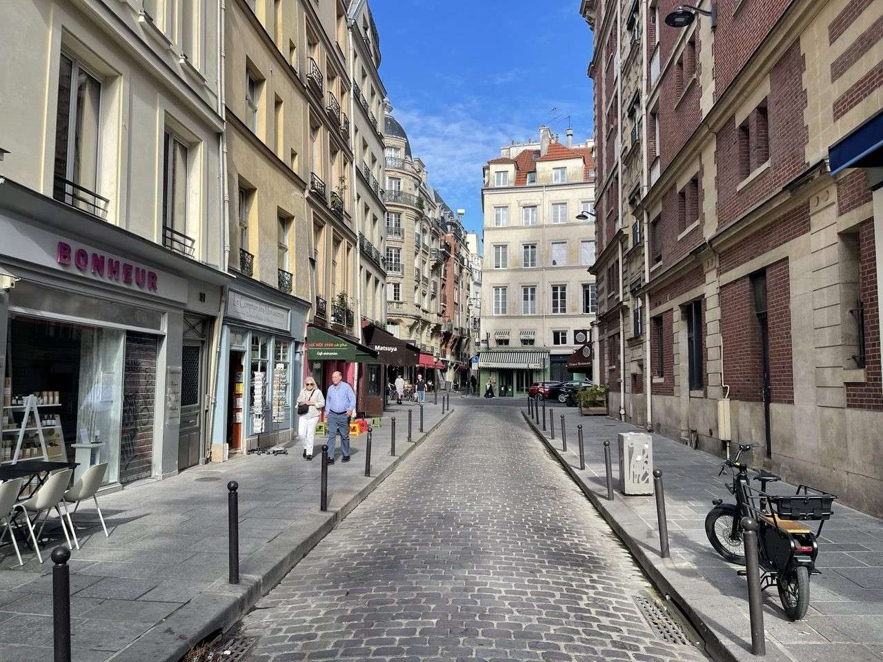 Restaurant bel emplacement, beau CA Terrasse 75005
