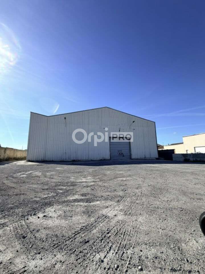 Entrepôt de 2575m² à vendre à Reims
