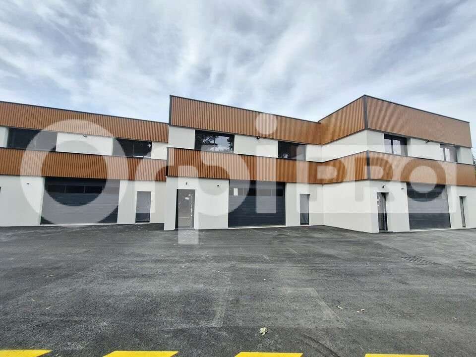 Local d'activité de 237m² à louer prox Compiègne